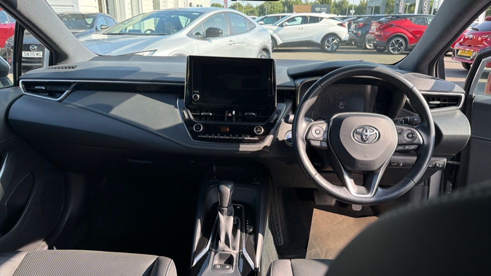 Toyota Corolla 2.0 VVT-i Hybrid Trek 5dr CVT Hybrid Estate - Image 6