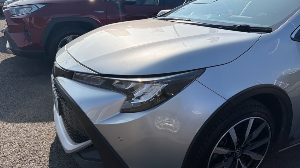 Toyota Corolla 2.0 VVT-i Hybrid Trek 5dr CVT Hybrid Estate - Image 20