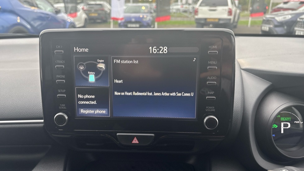 Toyota Yaris 1.5 Hybrid Design 5dr CVT Hybrid Hatchback - Image 9