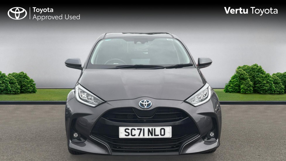 Toyota Yaris 1.5 Hybrid Design 5dr CVT Hybrid Hatchback - Image 22