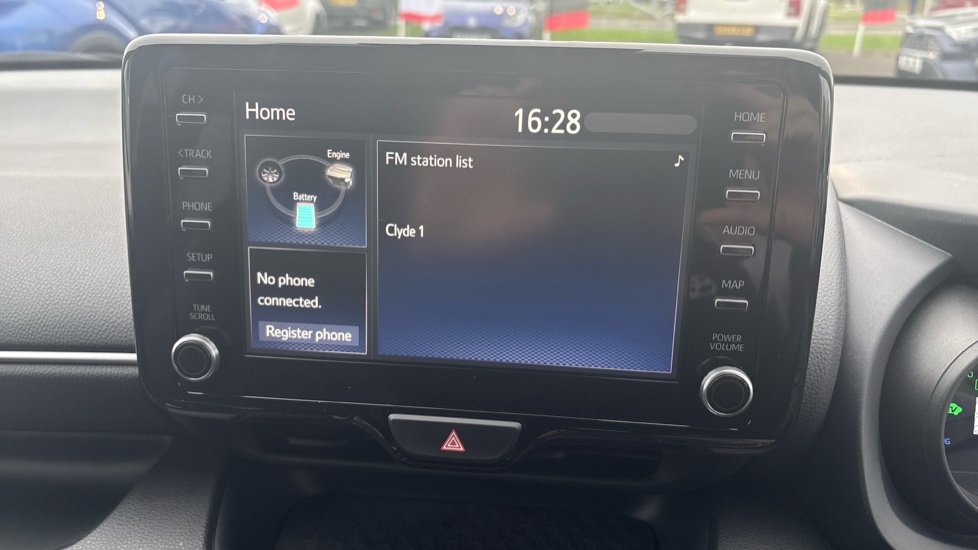Toyota Yaris 1.5 Hybrid Design 5dr CVT Hybrid Hatchback - Image 29