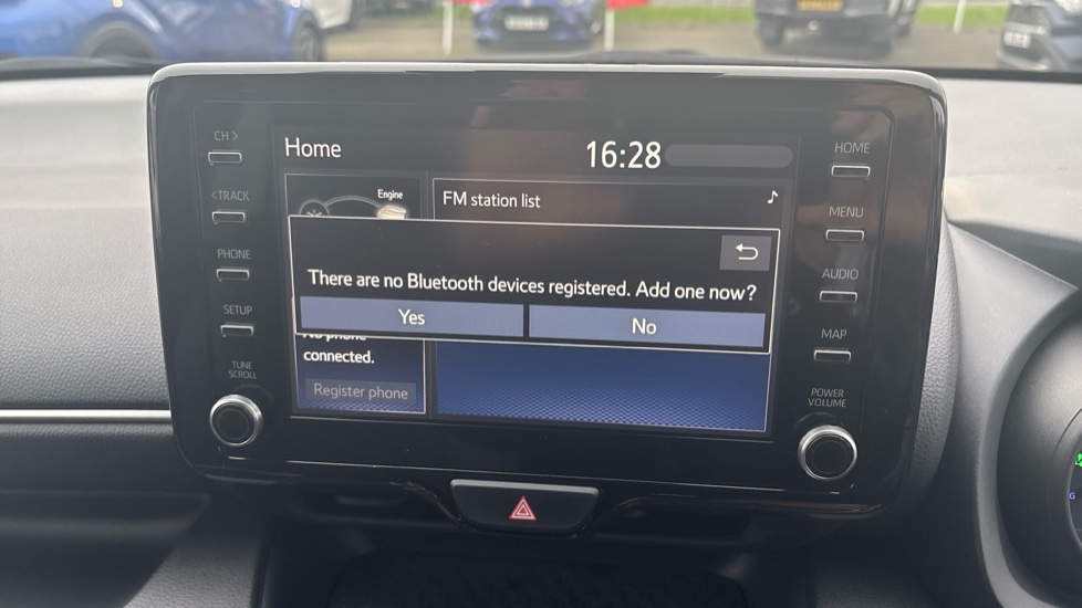Toyota Yaris 1.5 Hybrid Design 5dr CVT Hybrid Hatchback - Image 31