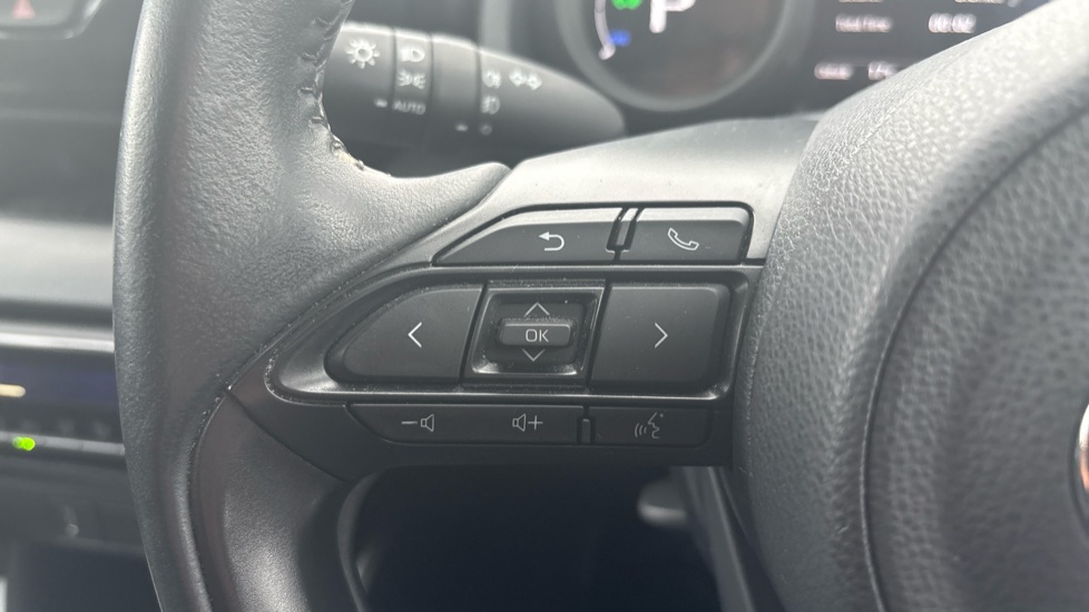 Toyota Yaris 1.5 Hybrid Design 5dr CVT Hybrid Hatchback - Image 42