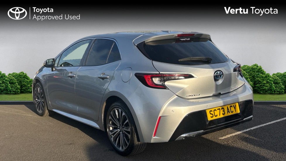Toyota Corolla 1.8 Hybrid Design 5dr CVT Hybrid Hatchback - Image 4