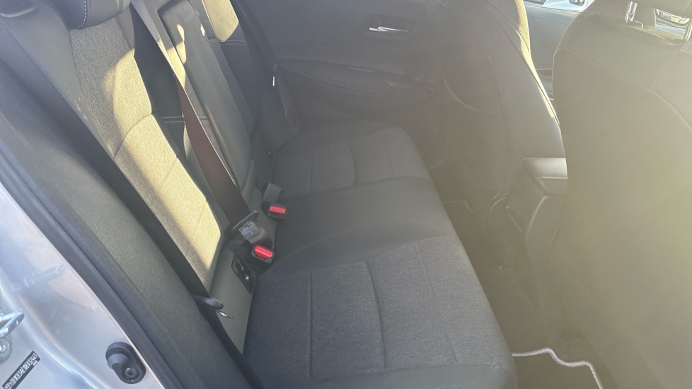 Toyota Corolla 1.8 Hybrid Design 5dr CVT Hybrid Hatchback - Image 8