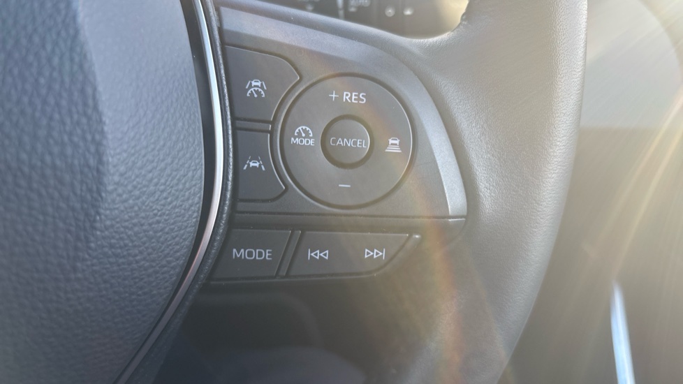 Toyota Corolla 1.8 Hybrid Design 5dr CVT Hybrid Hatchback - Image 42