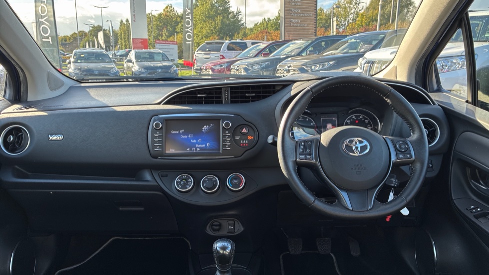 Toyota Yaris 1.5 VVT-i Y20 5dr [Bi-tone] Petrol Hatchback - Image 6