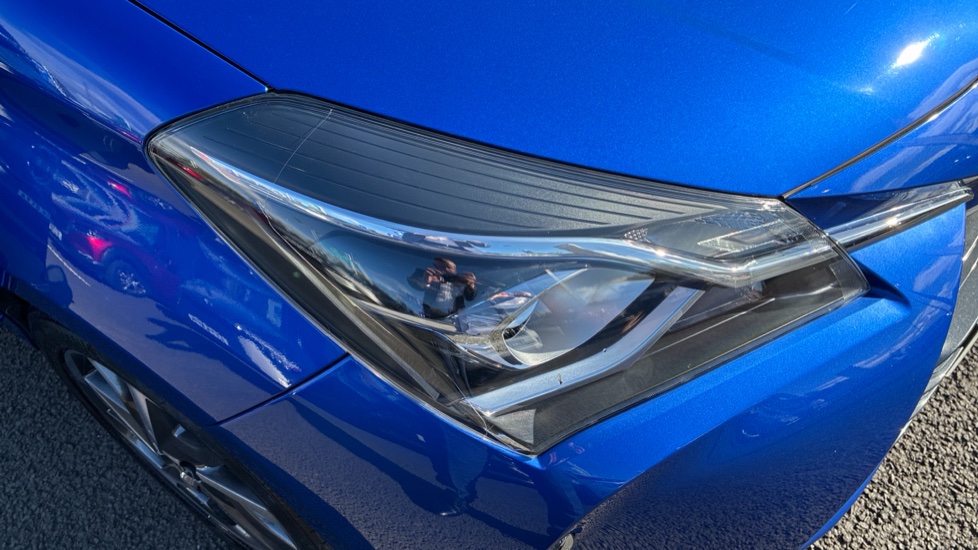 Toyota Yaris 1.5 VVT-i Y20 5dr [Bi-tone] Petrol Hatchback - Image 20