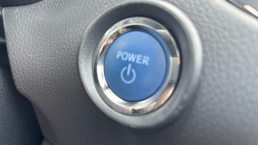 Toyota C-HR 1.8 Hybrid Icon 5dr CVT Hybrid Hatchback - Image 16