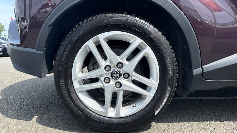 Toyota C-HR 1.8 Hybrid Icon 5dr CVT Hybrid Hatchback - Image 25