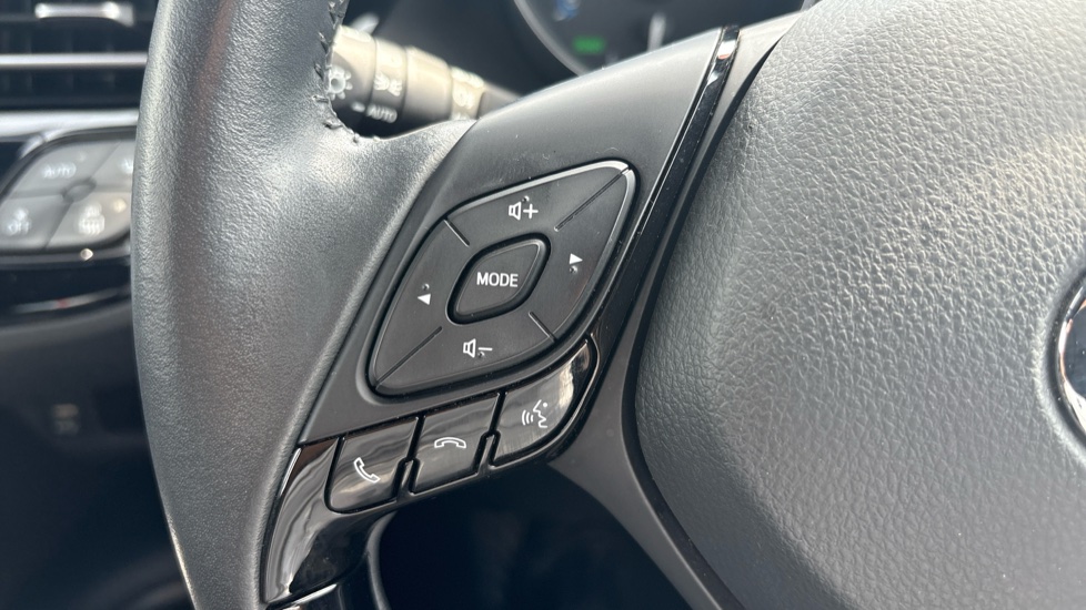 Toyota C-HR 1.8 Hybrid Icon 5dr CVT Hybrid Hatchback - Image 45