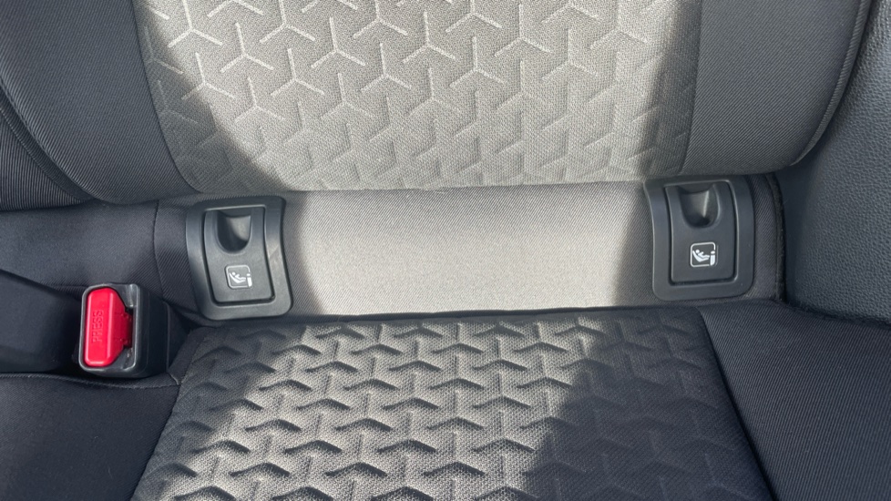 Toyota Yaris Cross 1.5 Hybrid Icon 5dr CVT Hybrid Estate - Image 14
