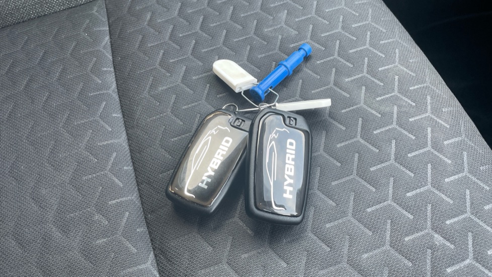 Toyota Yaris Cross 1.5 Hybrid Icon 5dr CVT Hybrid Estate - Image 28