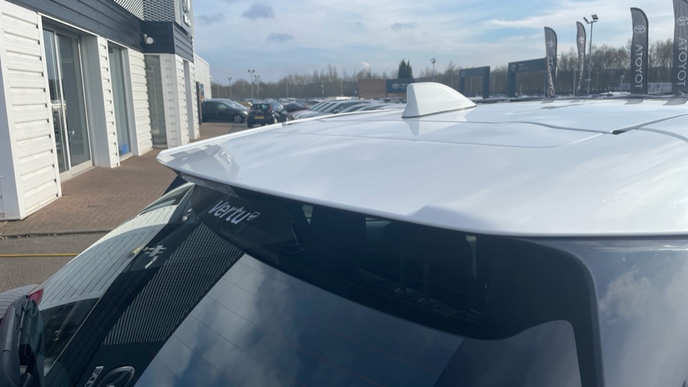 Toyota Yaris Cross 1.5 Hybrid Icon 5dr CVT Hybrid Estate - Image 31
