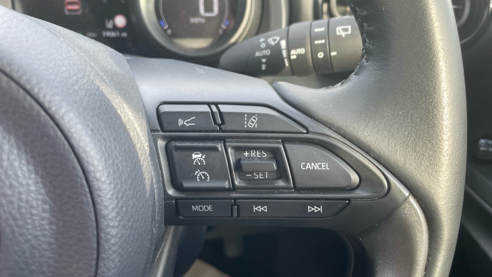 Toyota Yaris Cross 1.5 Hybrid Icon 5dr CVT Hybrid Estate - Image 32