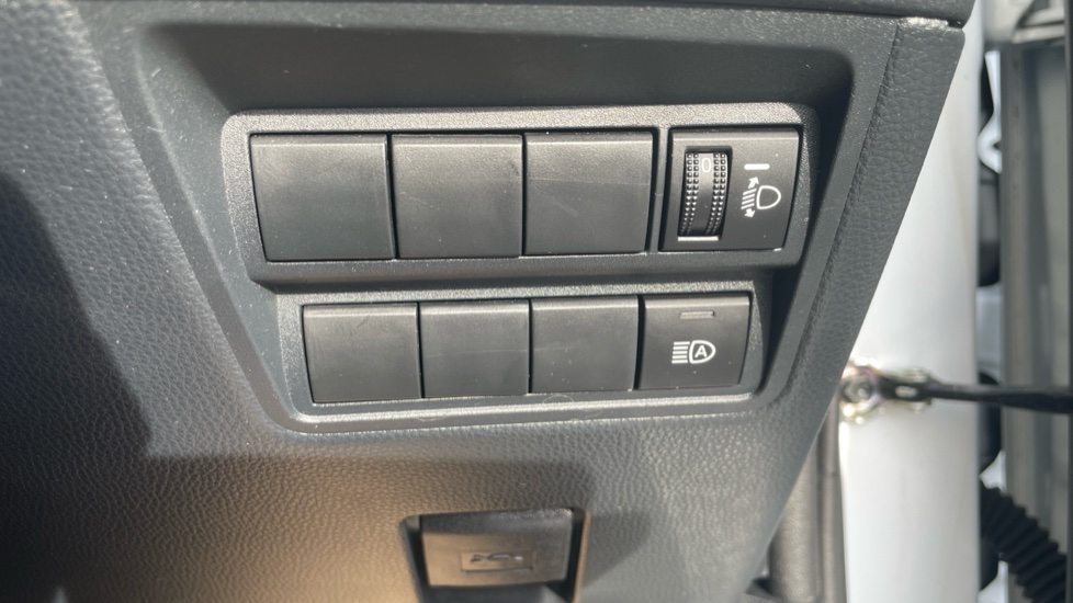 Toyota Yaris Cross 1.5 Hybrid Icon 5dr CVT Hybrid Estate - Image 35