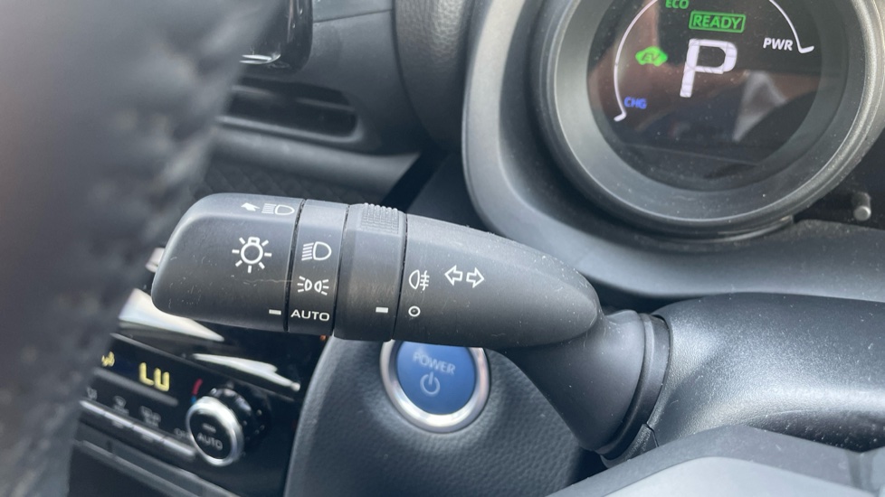 Toyota Yaris Cross 1.5 Hybrid Icon 5dr CVT Hybrid Estate - Image 37