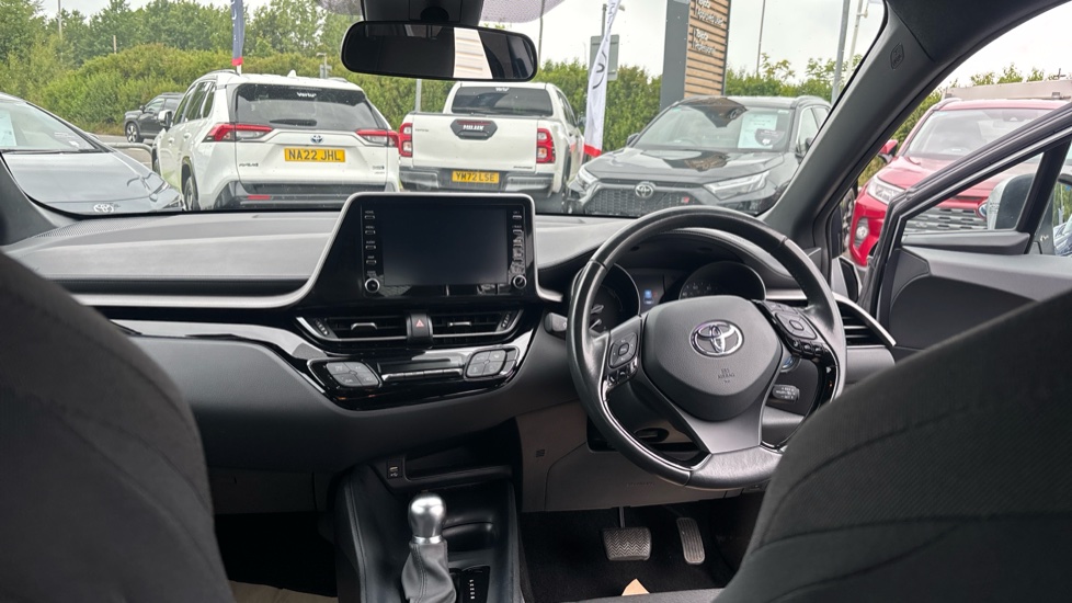 Toyota C-HR 1.8 Hybrid Icon 5dr CVT Hybrid Hatchback - Image 6