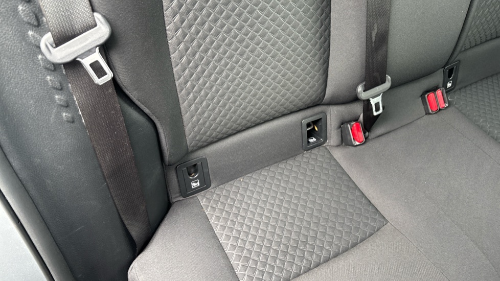 Toyota C-HR 1.8 Hybrid Icon 5dr CVT Hybrid Hatchback - Image 14