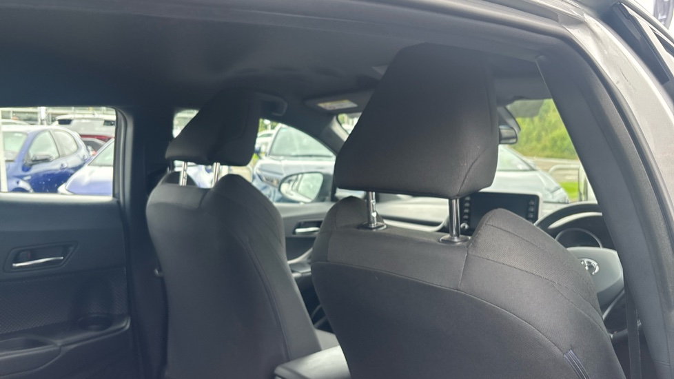 Toyota C-HR 1.8 Hybrid Icon 5dr CVT Hybrid Hatchback - Image 19