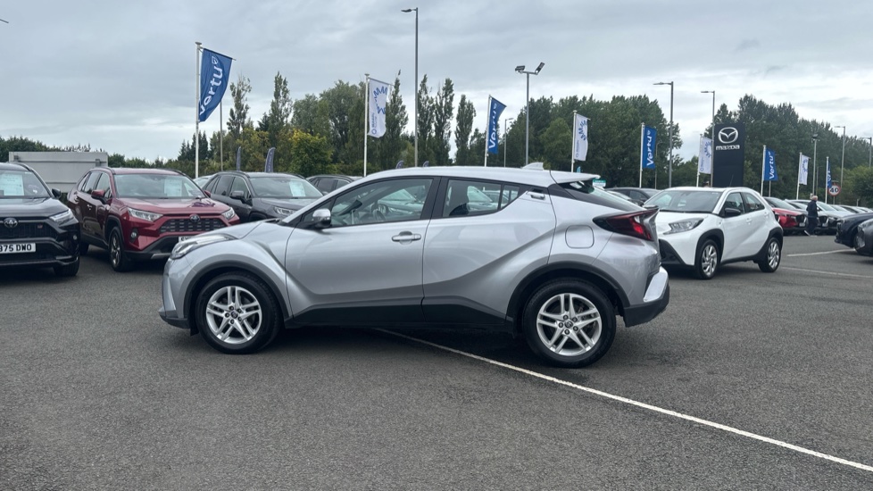 Toyota C-HR 1.8 Hybrid Icon 5dr CVT Hybrid Hatchback - Image 24