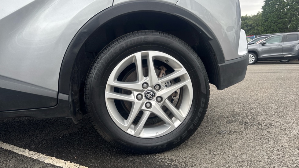 Toyota C-HR 1.8 Hybrid Icon 5dr CVT Hybrid Hatchback - Image 25