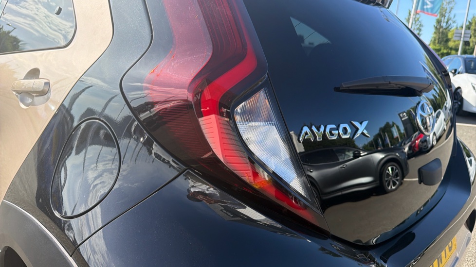 Toyota Aygo X 1.0 VVT-i Edge 5dr Petrol Hatchback - Image 21
