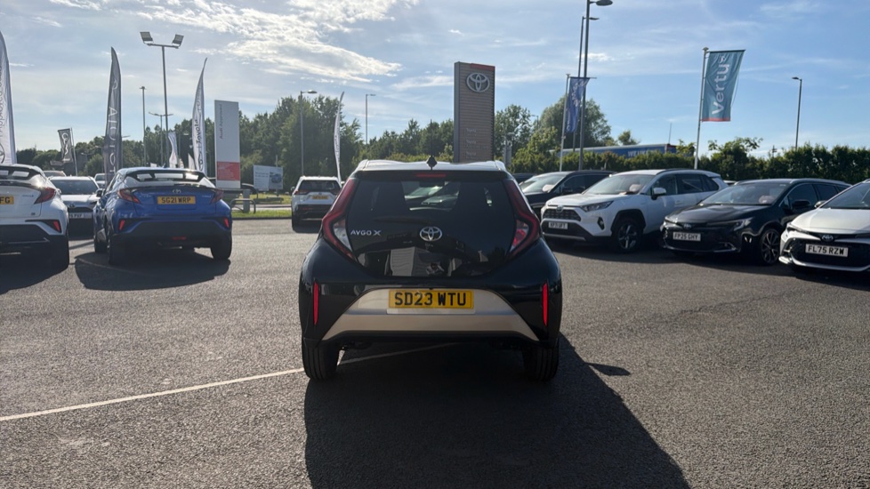 Toyota Aygo X 1.0 VVT-i Edge 5dr Petrol Hatchback - Image 26