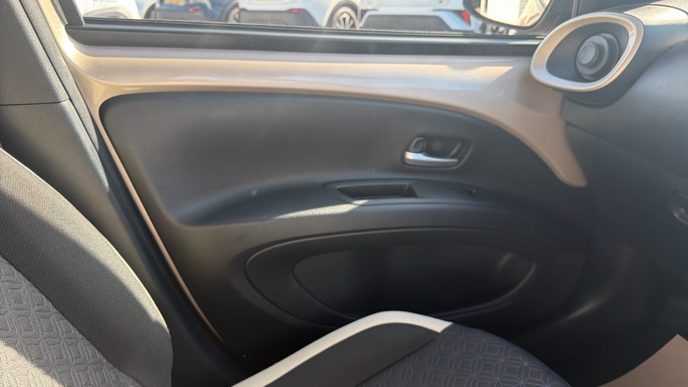 Toyota Aygo X 1.0 VVT-i Edge 5dr Petrol Hatchback - Image 48
