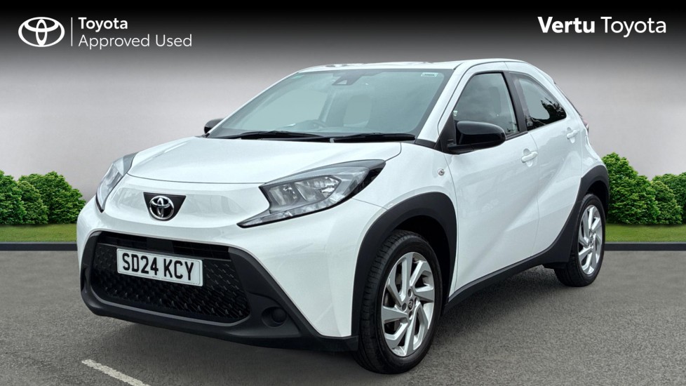 Toyota Aygo X 1.0 VVT-i Pure 5dr Petrol Hatchback - Image 3