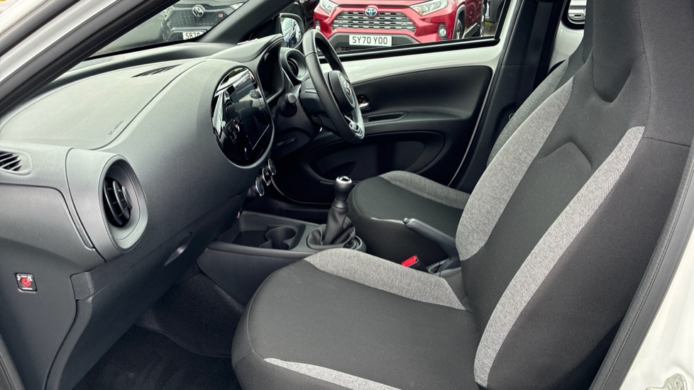 Toyota Aygo X 1.0 VVT-i Pure 5dr Petrol Hatchback - Image 5