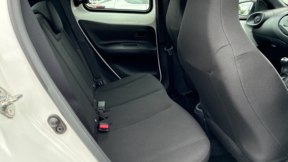 Toyota Aygo X 1.0 VVT-i Pure 5dr Petrol Hatchback - Image 8