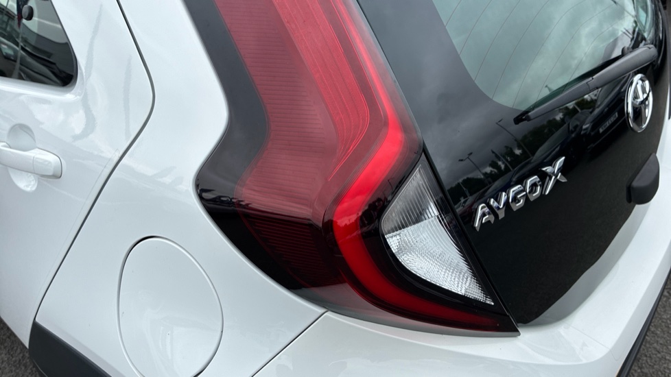 Toyota Aygo X 1.0 VVT-i Pure 5dr Petrol Hatchback - Image 38