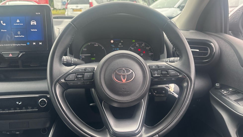 Toyota Yaris 1.5 Hybrid Icon 5dr CVT Hybrid Hatchback - Image 7