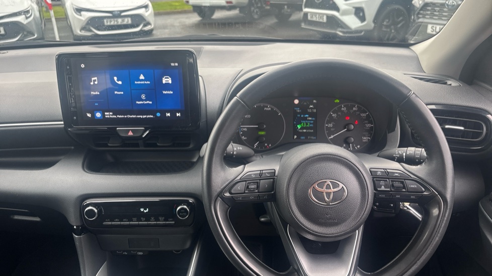 Toyota Yaris 1.5 Hybrid Icon 5dr CVT Hybrid Hatchback - Image 10