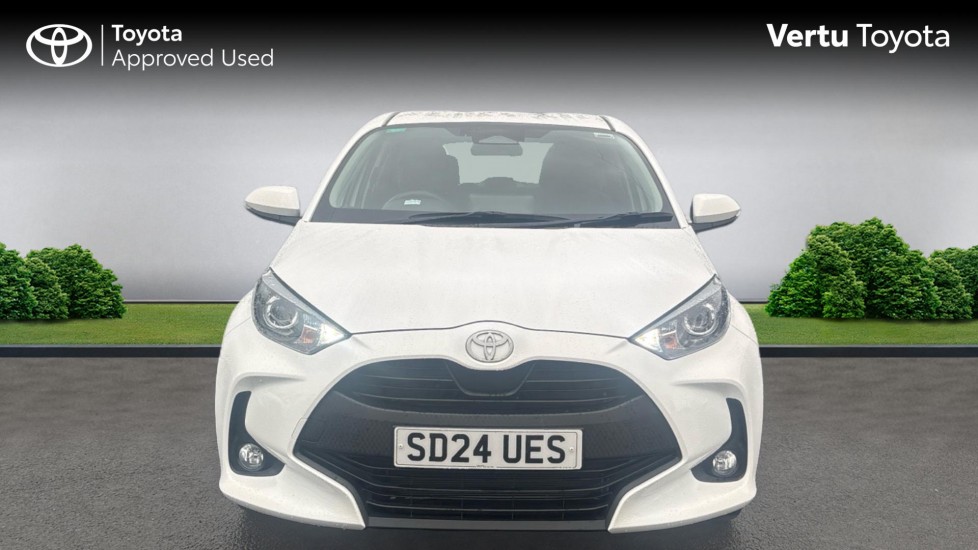 Toyota Yaris 1.5 Hybrid Icon 5dr CVT Hybrid Hatchback - Image 22