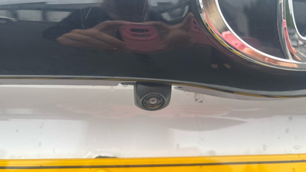 Toyota Yaris 1.5 Hybrid Icon 5dr CVT Hybrid Hatchback - Image 32