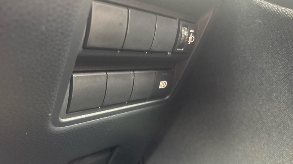 Toyota Yaris 1.5 Hybrid Icon 5dr CVT Hybrid Hatchback - Image 38