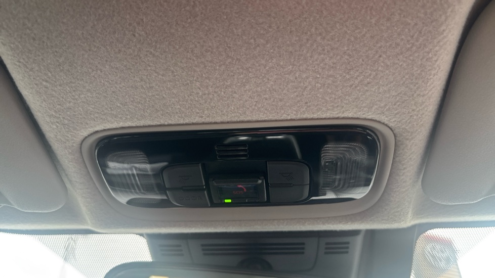 Toyota Yaris 1.5 Hybrid Icon 5dr CVT Hybrid Hatchback - Image 39