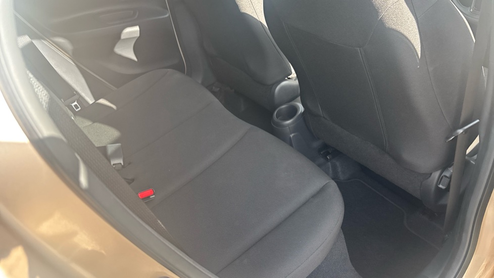 Toyota Aygo X 1.0 VVT-i Edge 5dr Auto Petrol Hatchback - Image 18