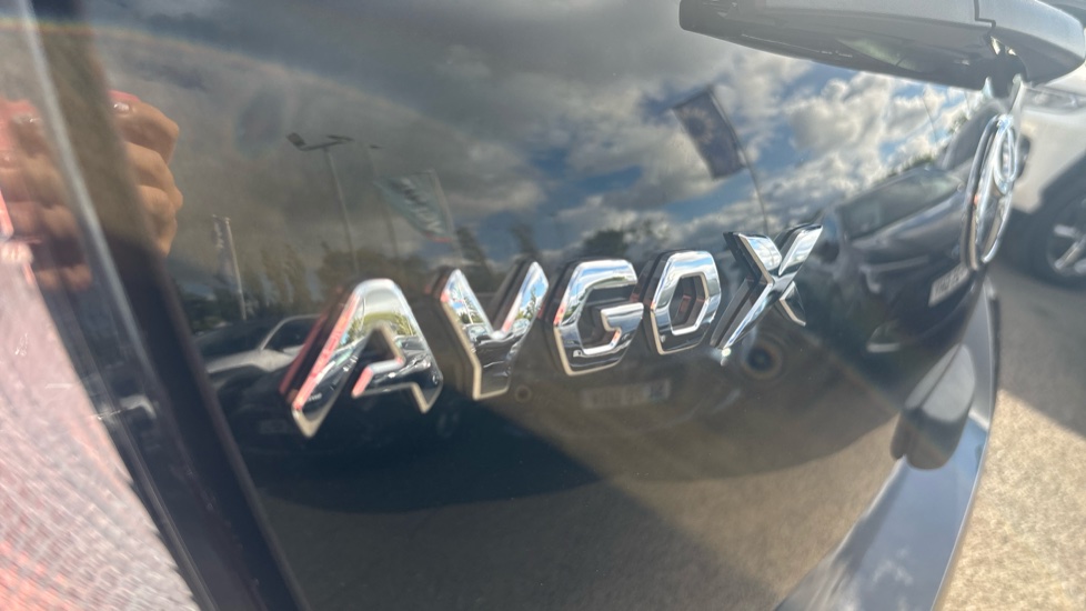 Toyota Aygo X 1.0 VVT-i Edge 5dr Auto Petrol Hatchback - Image 30