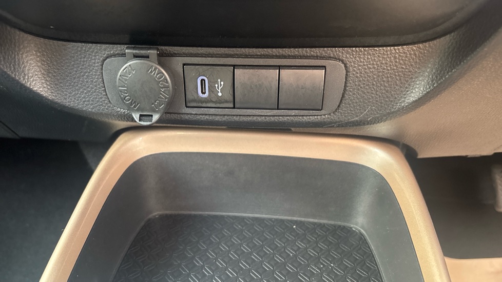Toyota Aygo X 1.0 VVT-i Edge 5dr Auto Petrol Hatchback - Image 42
