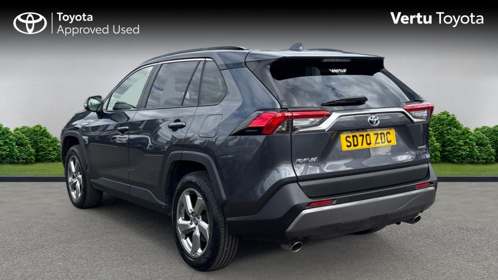 Toyota RAV4 2.5 VVT-i Hybrid Design 5dr CVT 2WD Hybrid Estate - Image 4