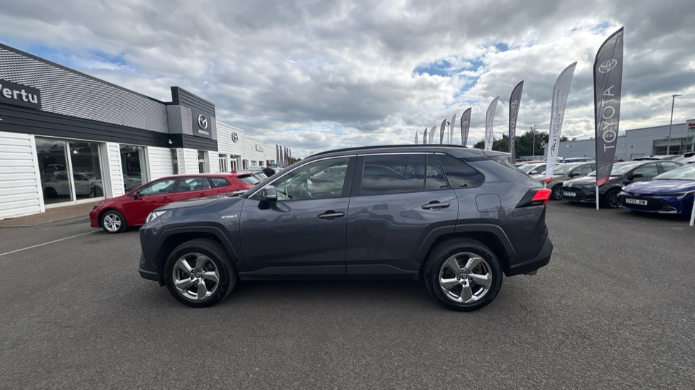 Toyota RAV4 2.5 VVT-i Hybrid Design 5dr CVT 2WD Hybrid Estate - Image 24