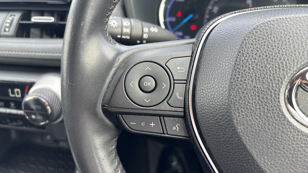 Toyota RAV4 2.5 VVT-i Hybrid Design 5dr CVT 2WD Hybrid Estate - Image 37