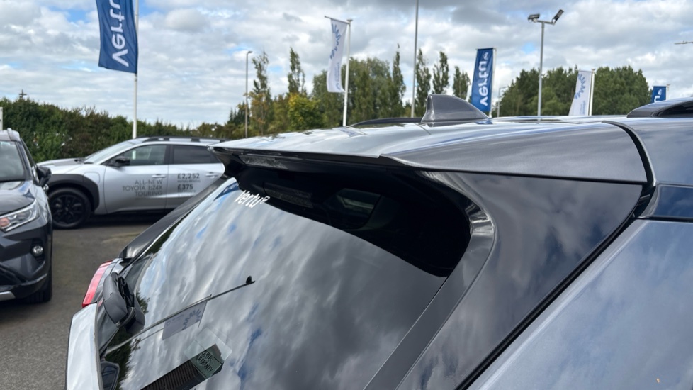 Toyota RAV4 2.5 VVT-i Hybrid Design 5dr CVT 2WD Hybrid Estate - Image 50