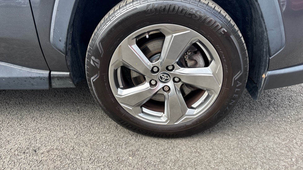 Toyota RAV4 2.5 VVT-i Hybrid Design 5dr CVT 2WD Hybrid Estate - Image 55