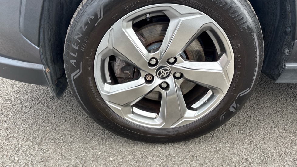 Toyota RAV4 2.5 VVT-i Hybrid Design 5dr CVT 2WD Hybrid Estate - Image 56