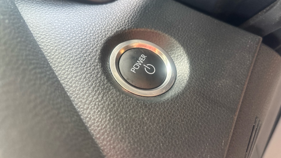 Toyota Corolla 1.8 Hybrid Design 5dr CVT Hybrid Estate - Image 16