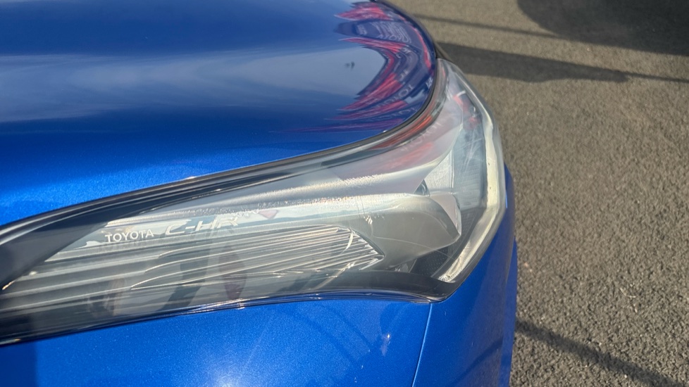 Toyota C-HR 1.8 Hybrid Dynamic 5dr CVT Hybrid Hatchback - Image 20